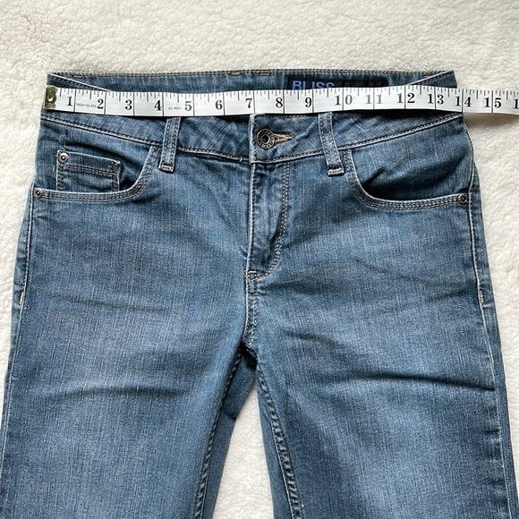 Mexx Flare Leg Jeans Light Wash - Picture 10 of 16